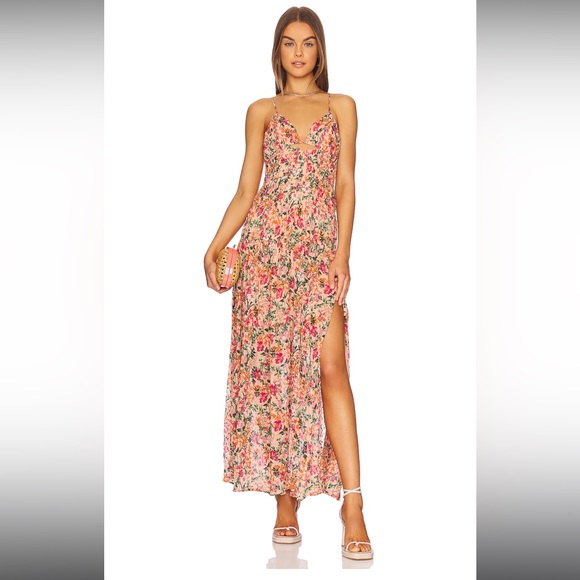Astr Dresses & Skirts - NWT Astr the label Tropics Dress in Peach Fuchsia Floral Maxi Dress
